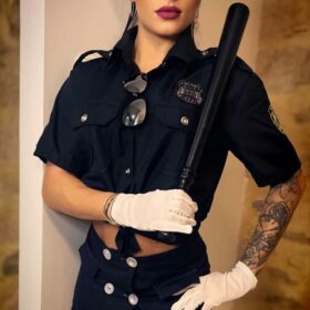 Stripteaseuse Colmar Policière