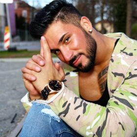 Portrait bel homme latino