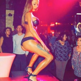 Gogo danseuse boite de nuit Grand Est