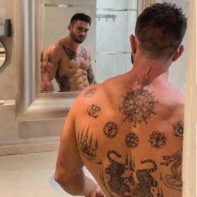 Stripteaseur Suisse Aaron